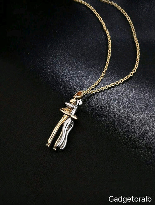 Creative Couple Hugging Pendant Necklace